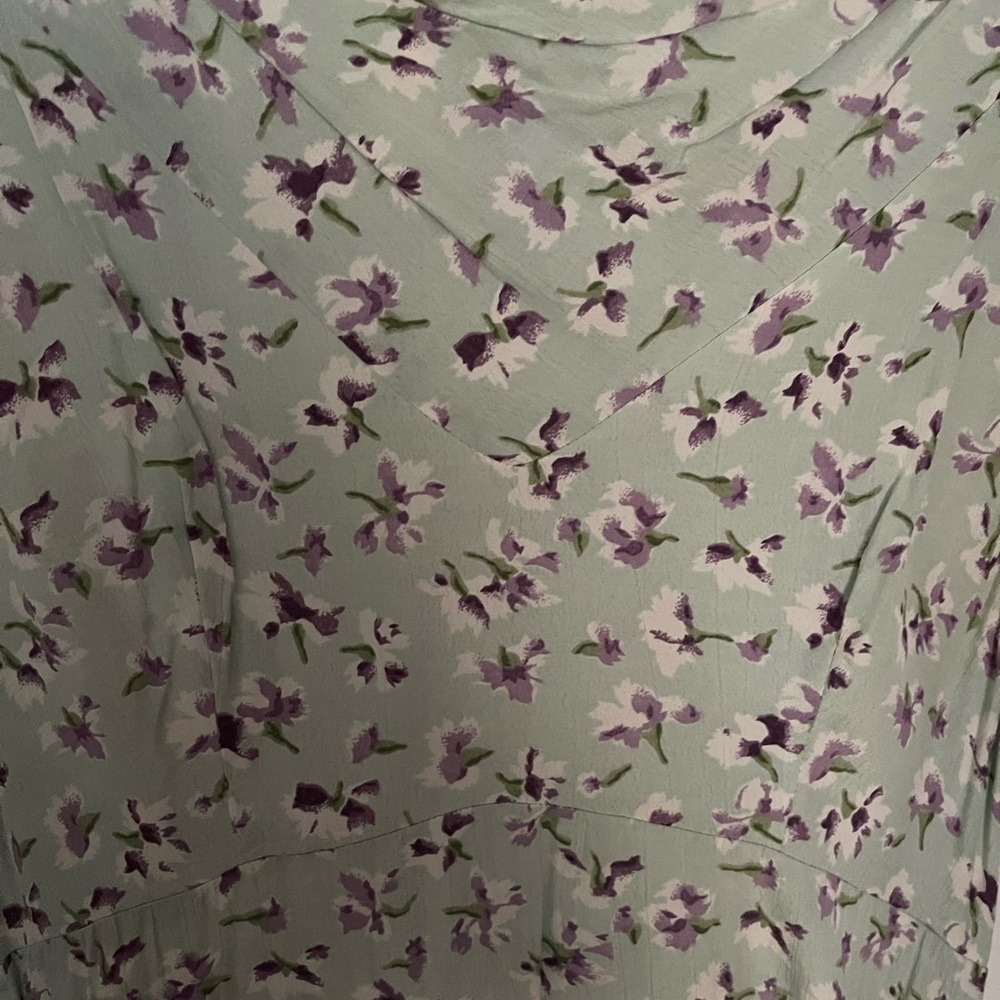 Dress - Picture 2 of 9